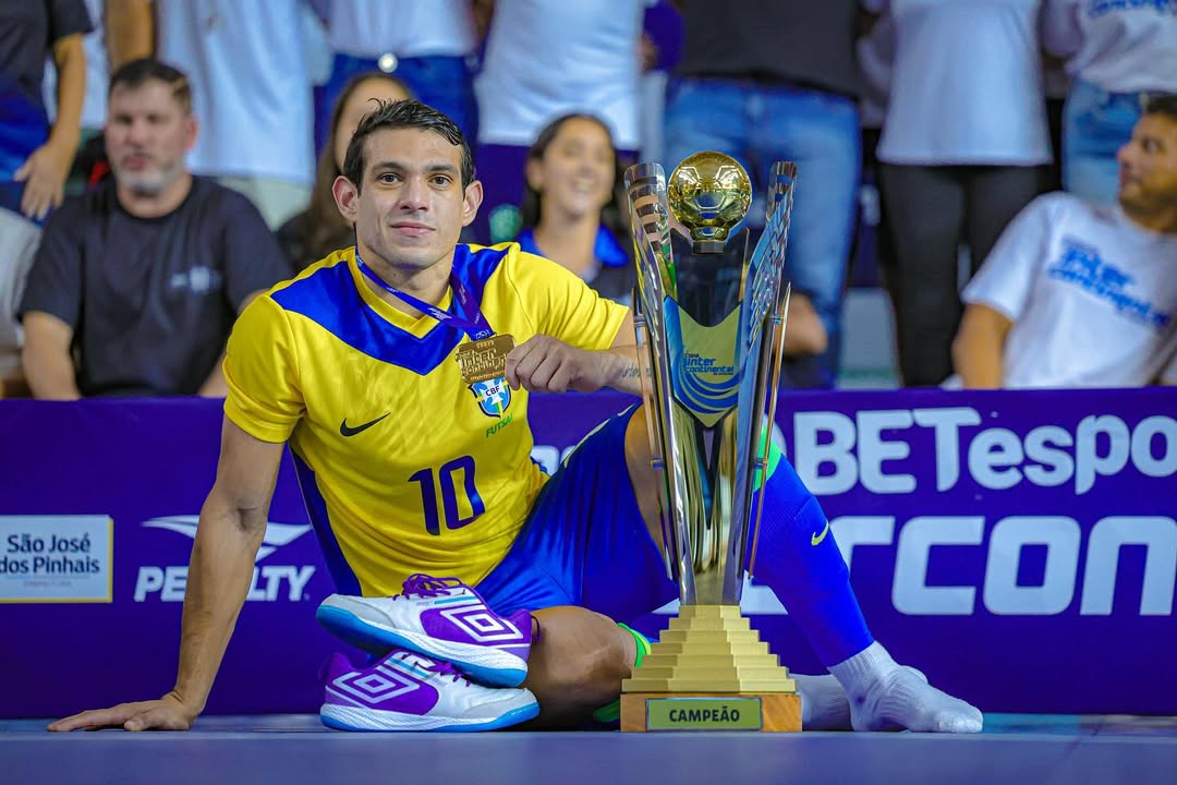 As boas atuações pelo Atântico renderam para Richard convocações na Seleção Brasileira 