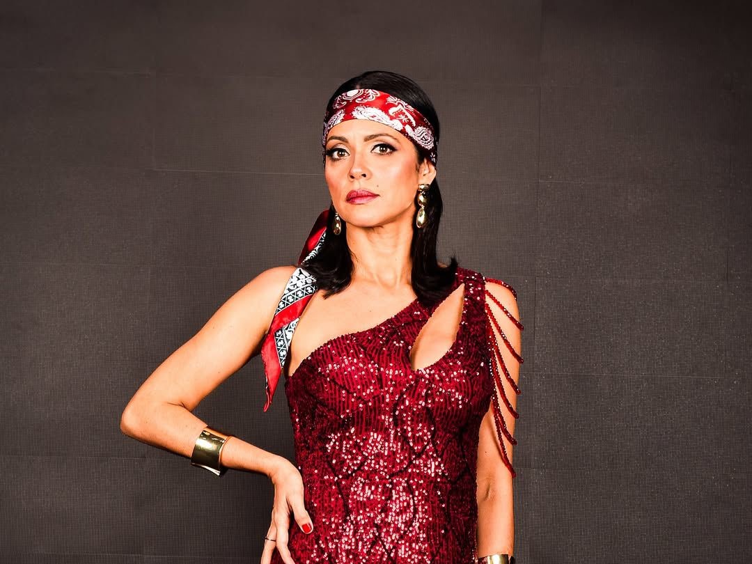 Carina Lins lança novo single