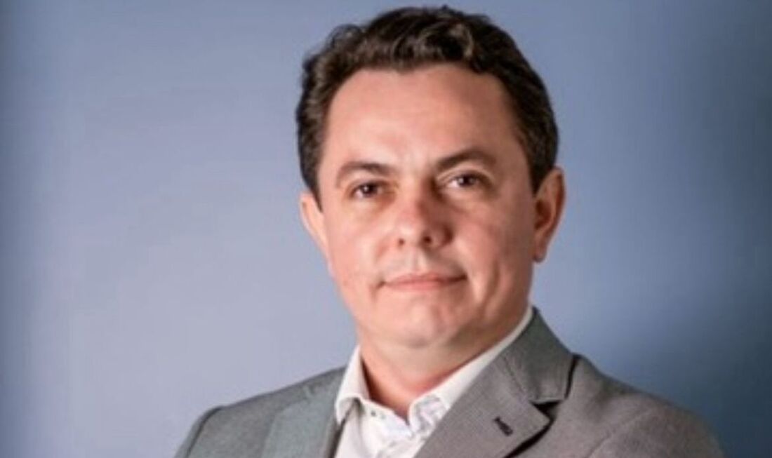 Glauco Salamão Leita, professor de Direito Constitucional da Upe e Unicap