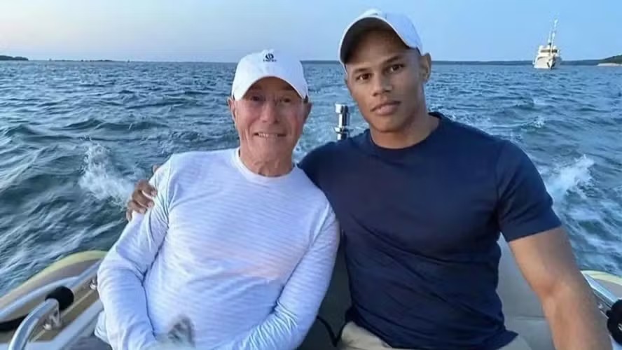 David Geffen e Donovan Michaels quando ainda estavam juntos 