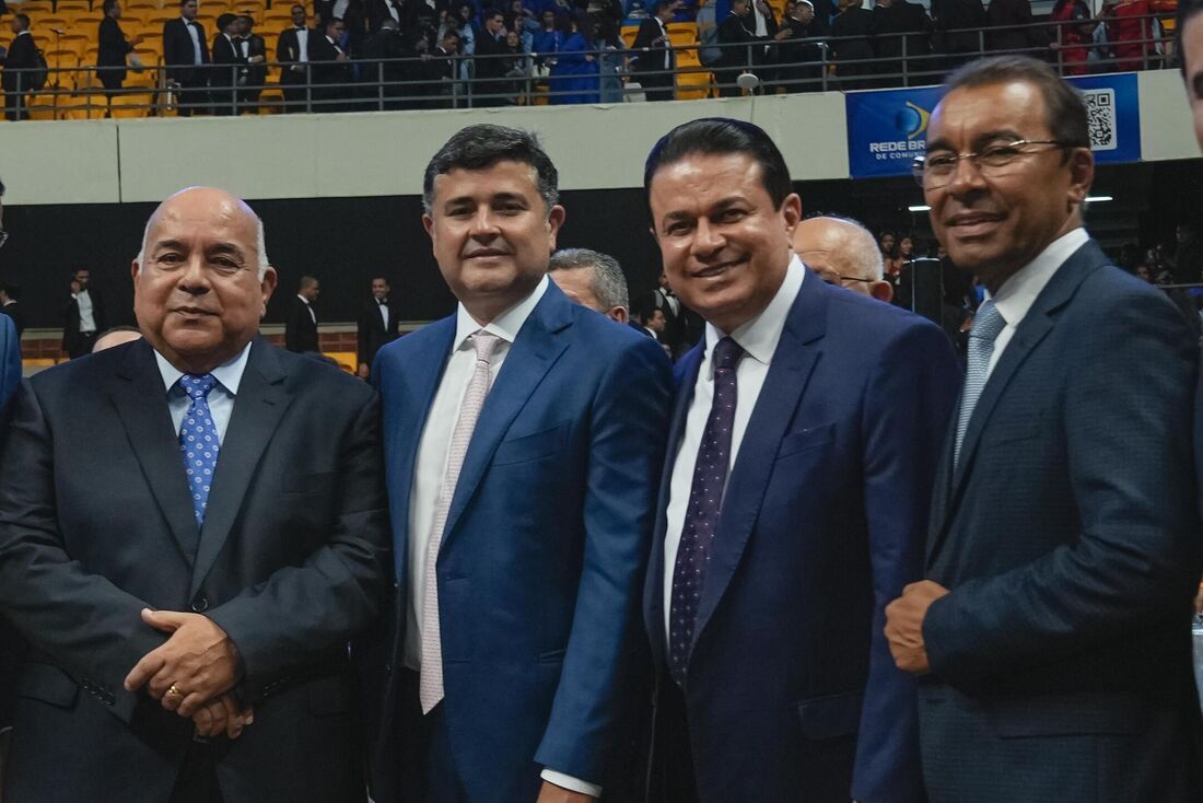 Eduardo da Fonte participa do 43º Congresso de Jovens da Assembleia de Deus ao lado do deputado Adalto Santos e de Edilson Tavares