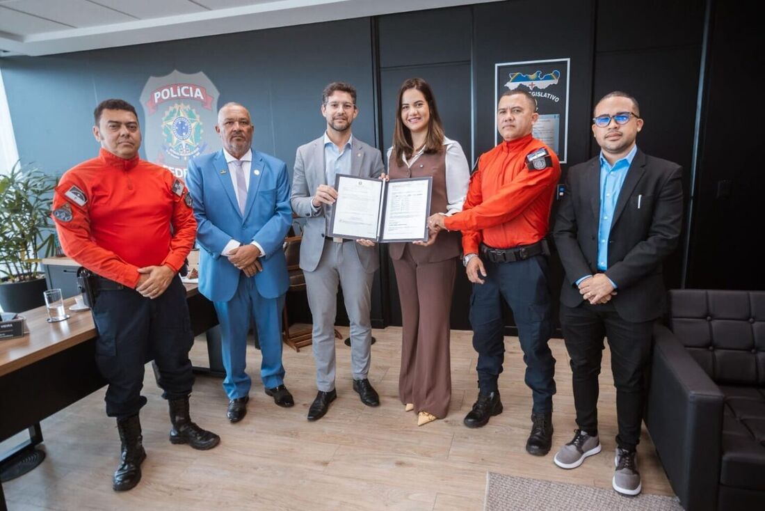 Guarda Municipal de Olinda recebe autorização para porte de armas de fogo