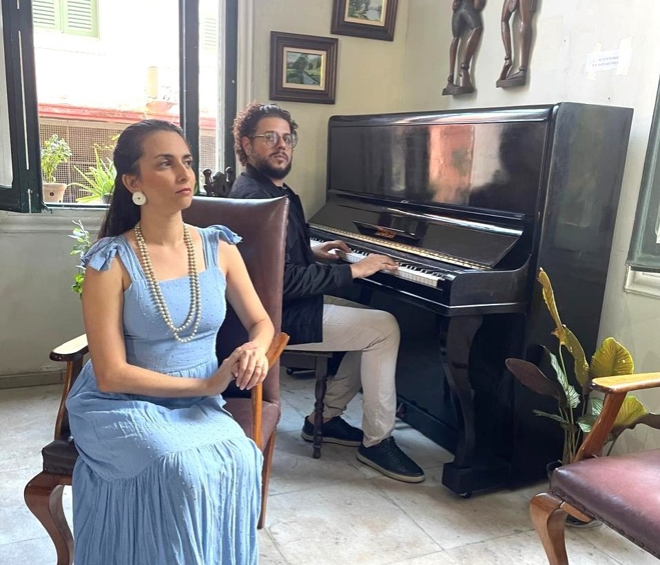 A peça Sertão conta com a participação da atriz Thalita Gadêlha e do ator Angelis Nardelli.