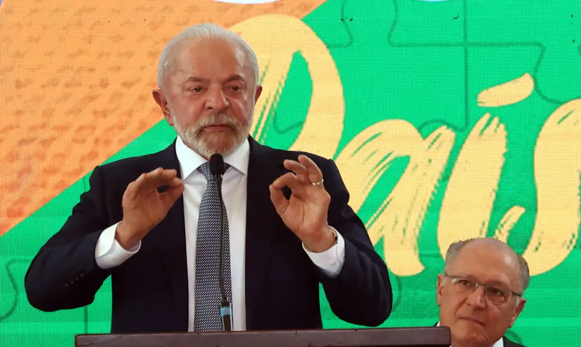 Equipe de Lula está trabalhando para viabilizar um programa de compras governamentais, que envolva estados e municípios, para adquirir produtos perecíveis que antes seriam enviados aos Estados Unidos, como frutas, pescados e mel