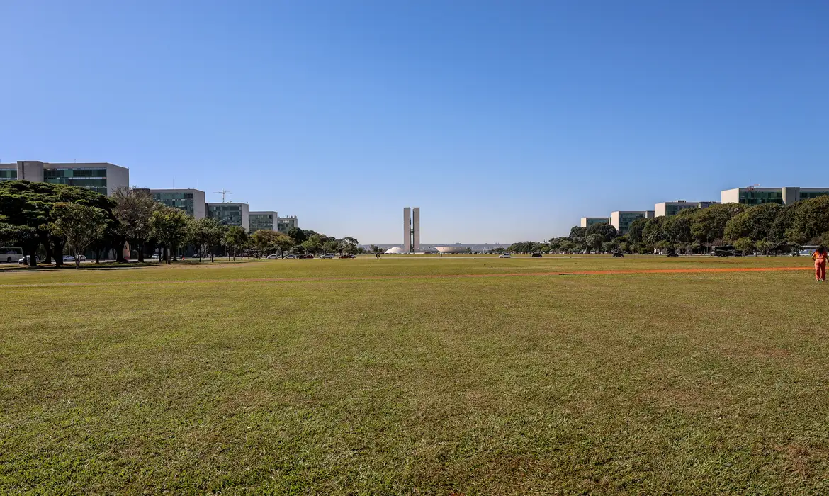 Milhares de jovens de diversas partes do país são aguardados nesta semana, em Brasília, para participar da Semana Nacional da Juventude, promovida pela Secretaria Nacional de Juventude, vinculada à Secretária-geral da Presidência da República