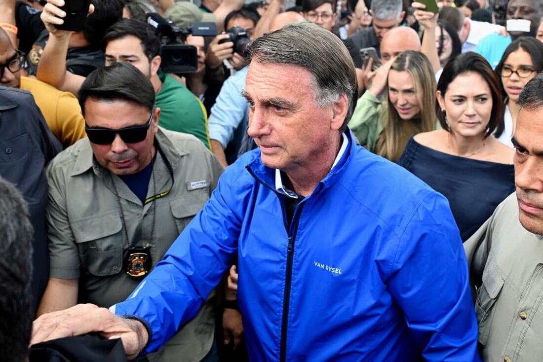 Michelle Bolsonaro não irá à manifestação em apoio ao seu marido Jair Bolsonaro