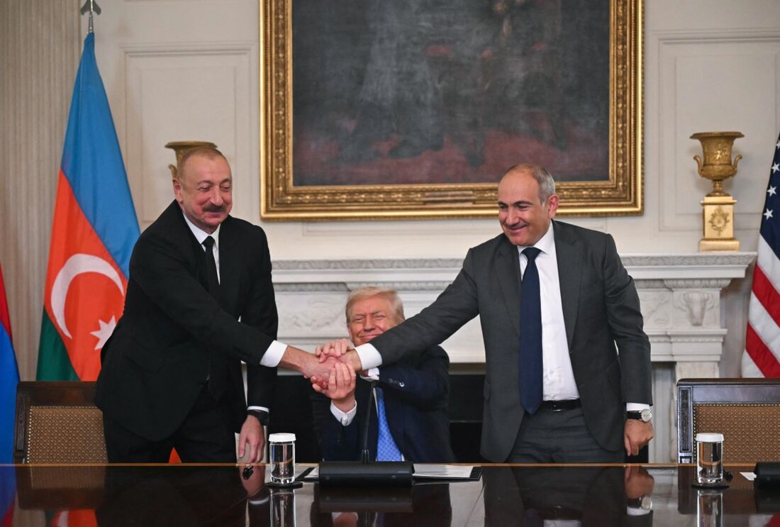 A Armênia e o Azerbaijão se comprometeram a pôr fim "para sempre" a um conflito territorial de décadas
