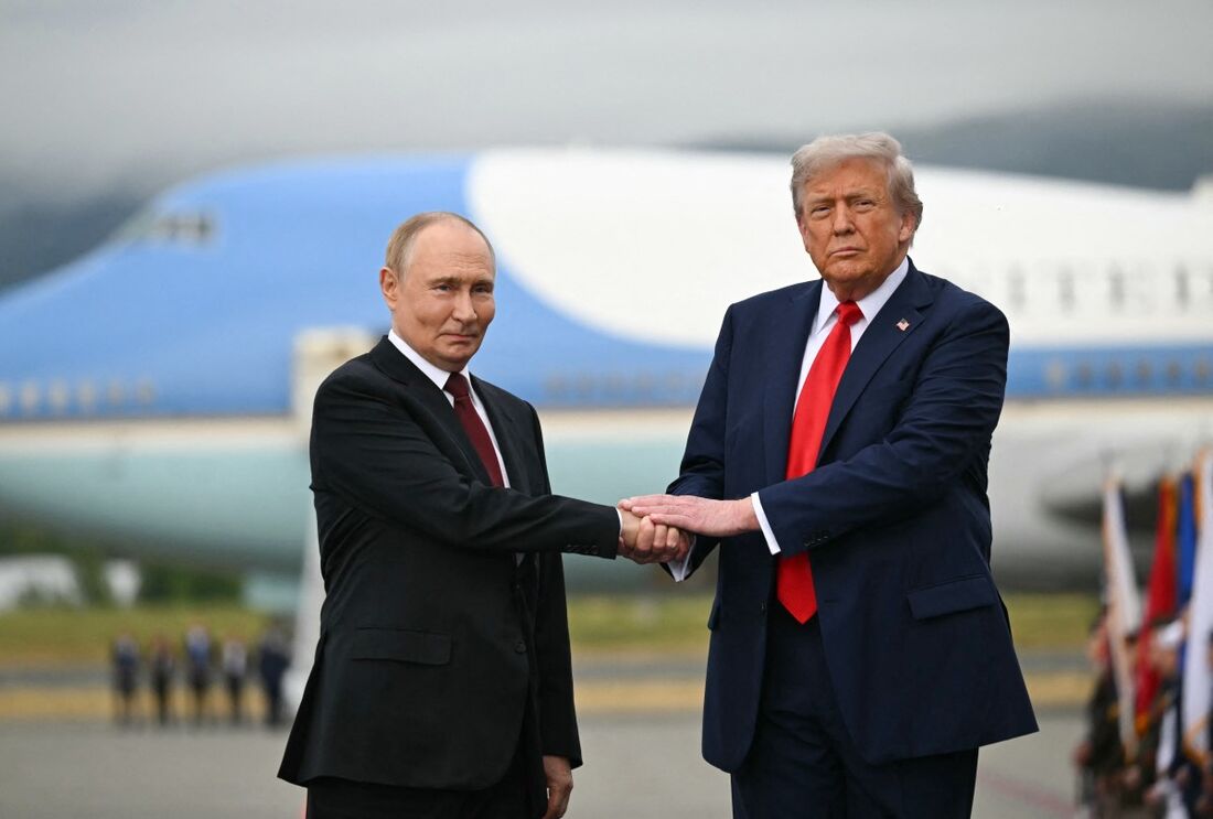 O presidente dos EUA, Donald Trump, teve encontro com Putin no Alasca