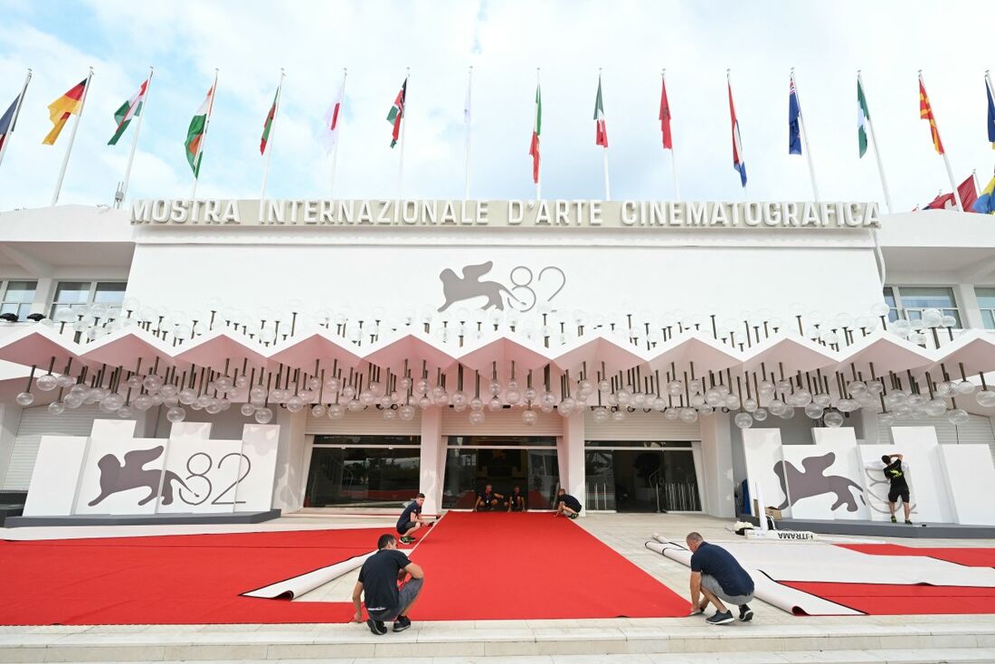 Preparativos para a 82ª edição do Festival de Veneza