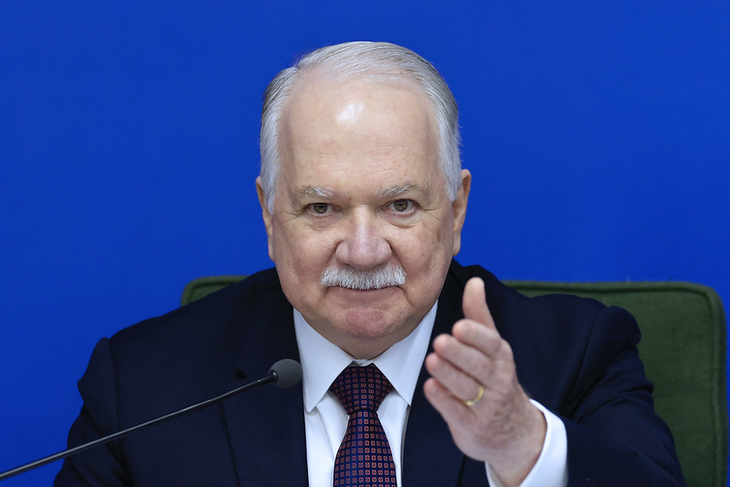 Ministro Edson Fachin vai suceder a Luís Roberto Barroso na presidência do STF