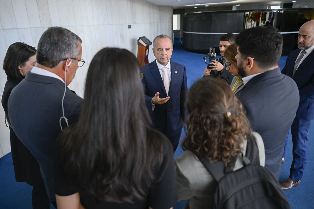 O líder da oposição no Senado, Rogério Marinho (PL-RN), anunciou o fim da obstrução do plenário da Casa, nesta quinta-feira