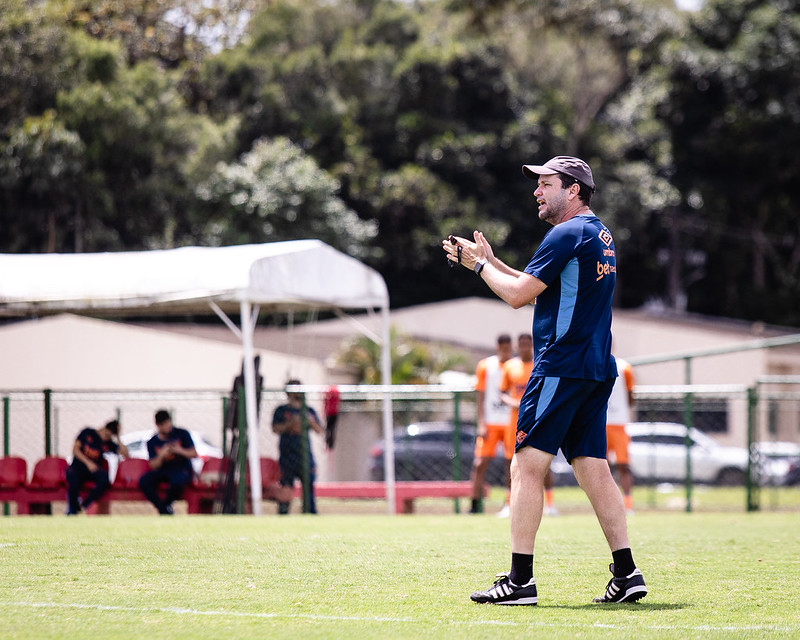 Daniel Paulista, técnico do Sport