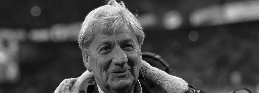 Frank Mill foi campeão da Copa da Alemanha em 1989 pelo Dortmund.