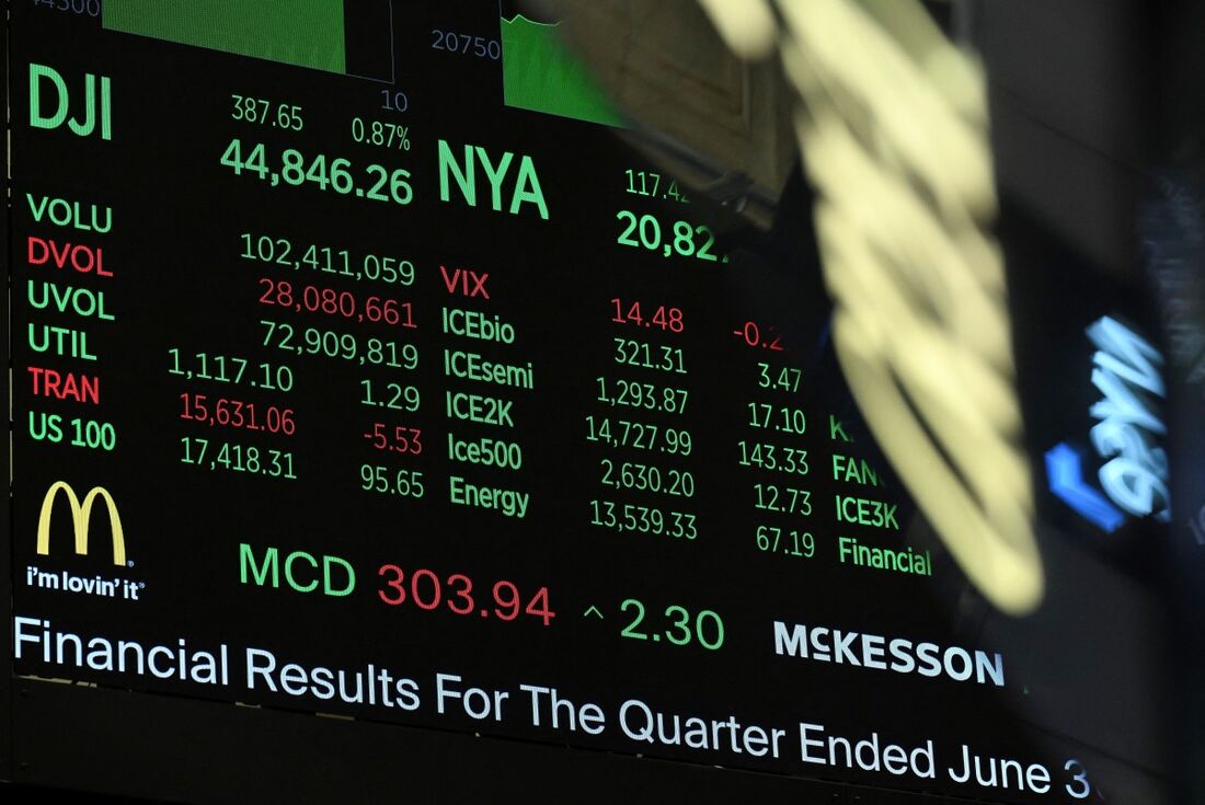 Bolsa de Valores de Nova York durante a negociação da manhã