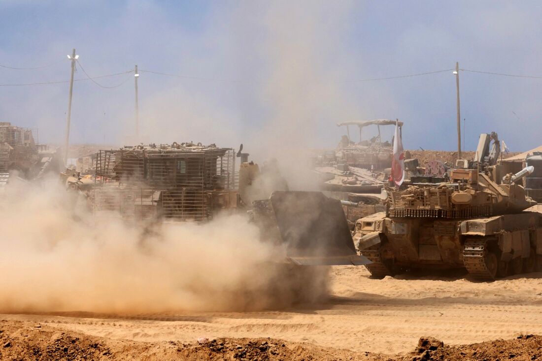 O Exército informou às partes pertinentes no território para que comecem a realocar o equipamento hospitalar para o sul