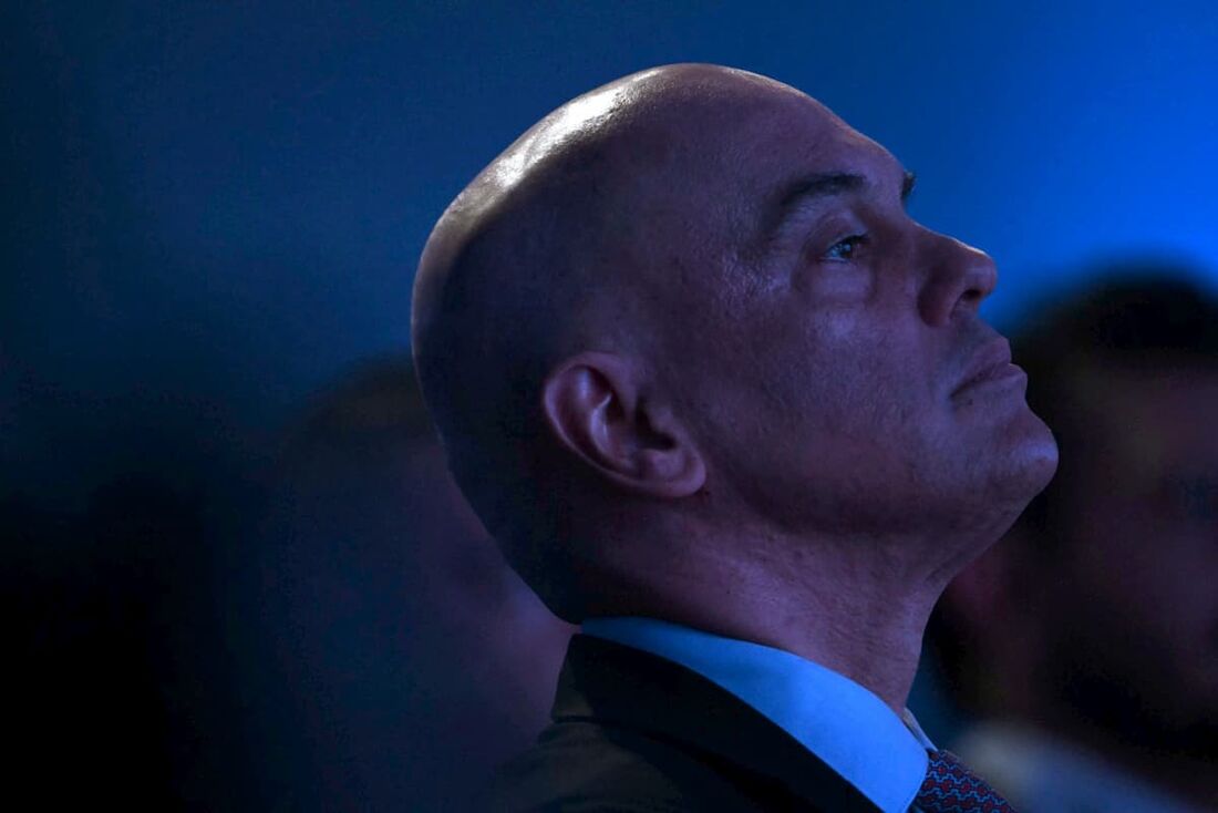 Do prazo inicial de 48 horas, Alexandre de Moraes ampliou para cinco dias