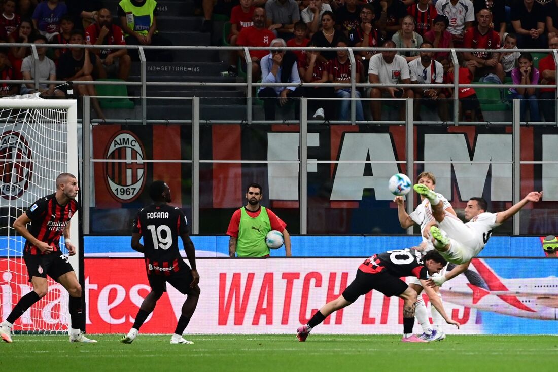 Milan perde para a Cremonese na estreia do Campeonato Italiano