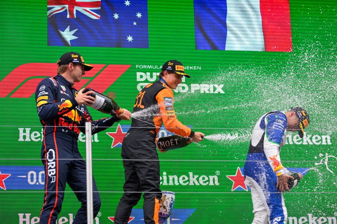 Pódio na Holanda teve o líder da temporada Oscar Piastri em 1&ordm;, o tetracampeão Max Verstappen em 2&ordm; e o rookie Isack Hadjar em 3&ordm;