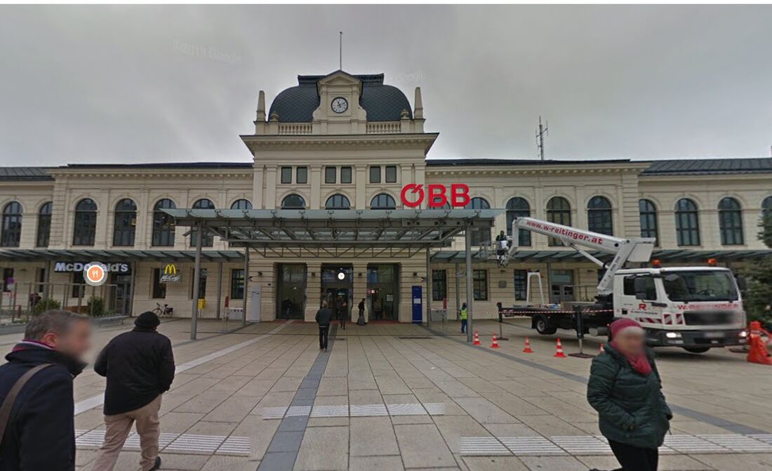 Estação de trem em Sankt Pölten, na Áustria