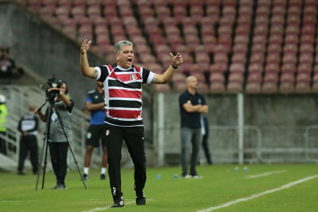 Marcelo Cabo, técnico do Santa Cruz