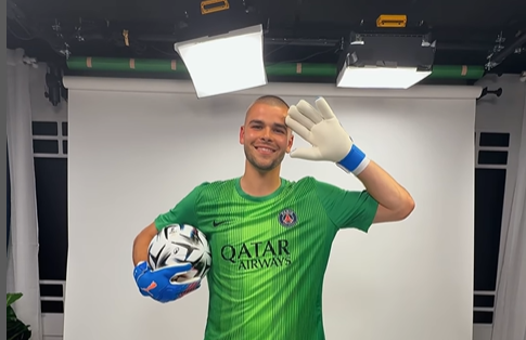 PSG oficializa contratação do goleiro Lucas Chevalier