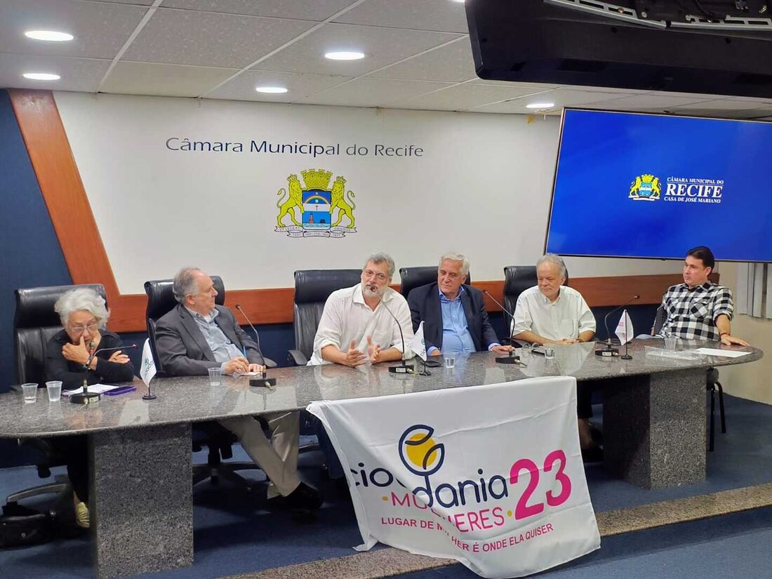 Mirtes Cordeiro, Cristovam Buarque, João Baltar Freire, Comte Bittencourt, Oscar Barreto e Cláudio Carraly