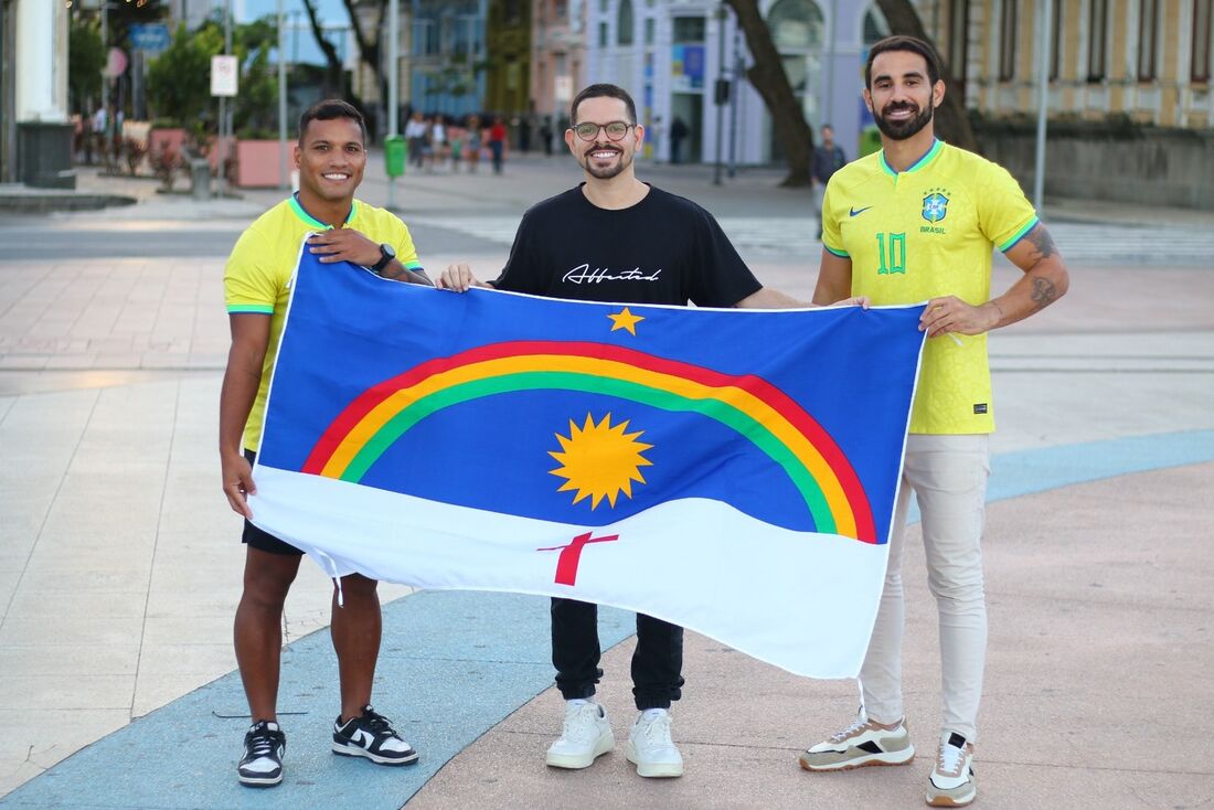 Os amigos Leandro Crasto, Rosalvo Luiz e Leonardo Revoredo já estão em contagem regressiva para Copa
