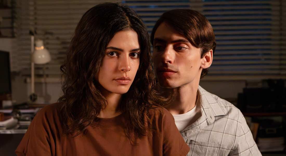 "Dias Perfeitos" é protagonizado por Julia Dalavia e Jaffar Bambirra