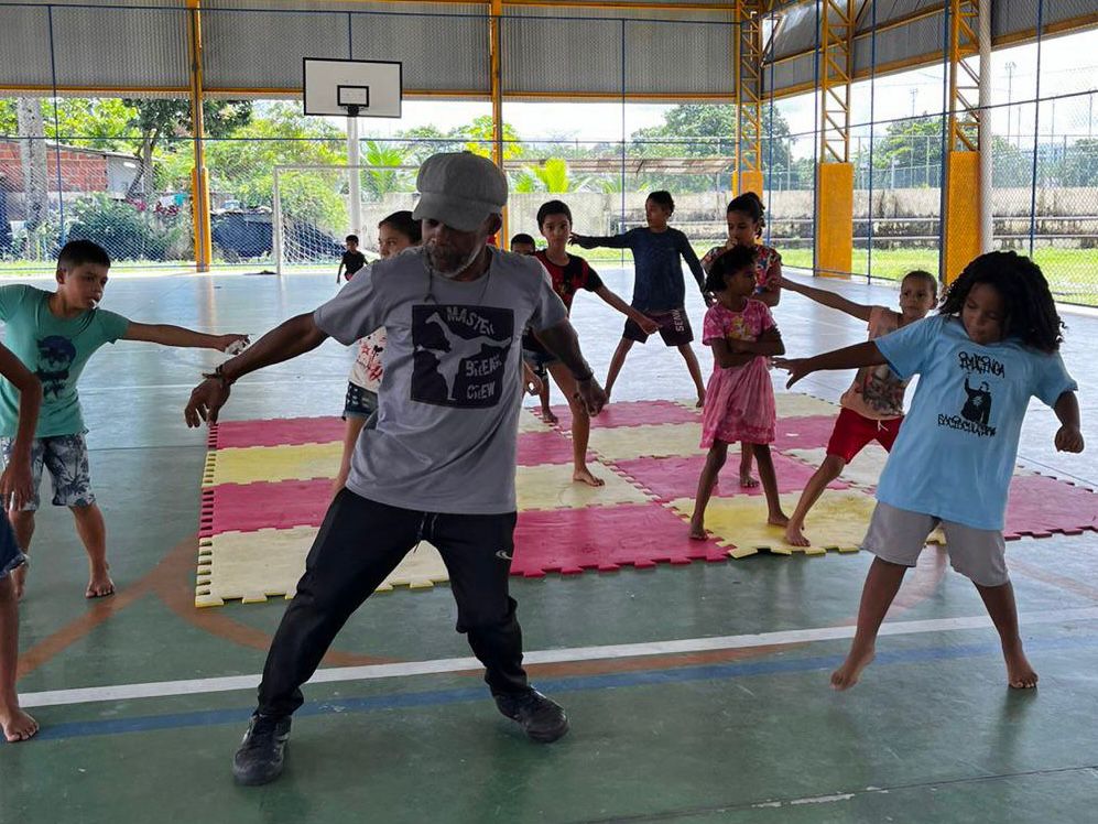 Oficina de Rima deve animar crianças e adolescentes que visitam o Instituto Iputinga Sociocultural neste sábado (9)