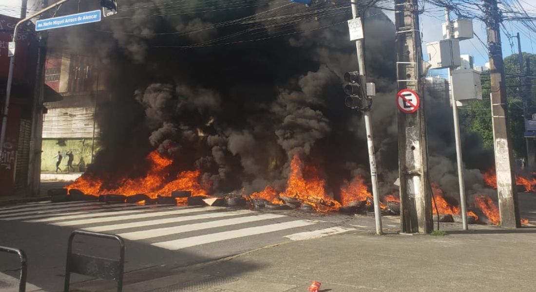 Um dos pontos dos protestos foi na avenida Norte