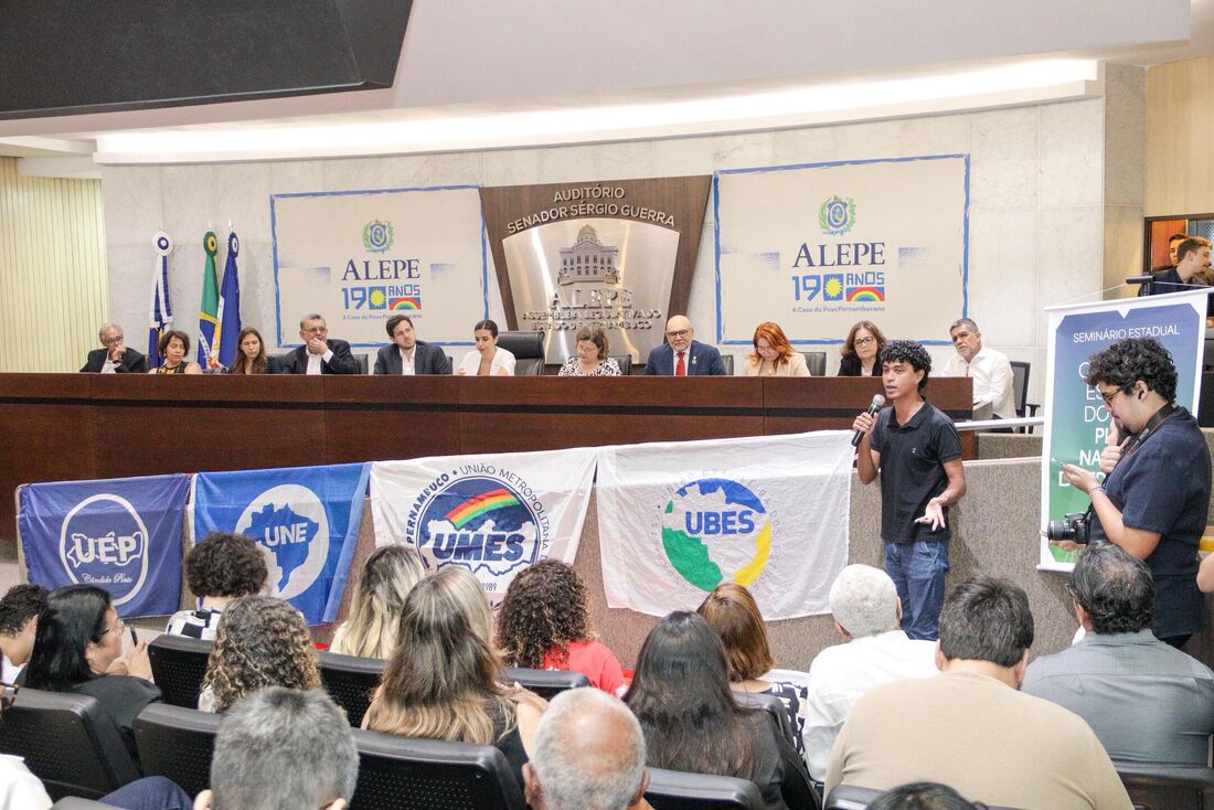 Apresentação do Plano Nacional da Educação, decênio 2024-2034.