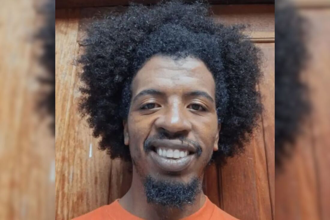 Um homem negro, de 29 anos, identificado como Felipe Moraes Oliveira, morreu após ser baleado por um segurança que fazia 'bico' em um supermercado de Santo André.