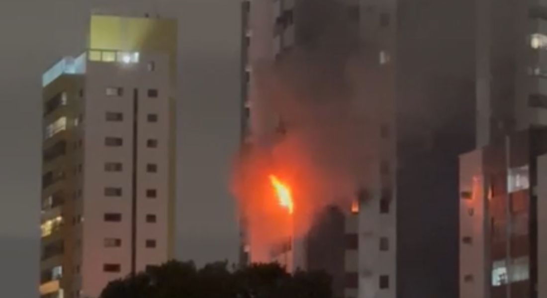 Incêndio no edifício Montreal, na Rua 48, no bairro do Espinheiro