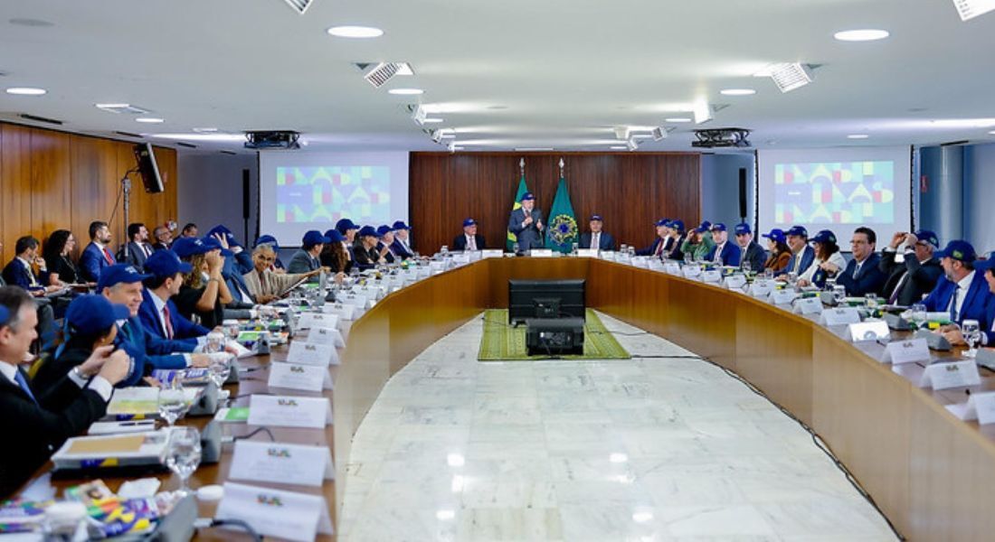 Lula em reunião ministerial