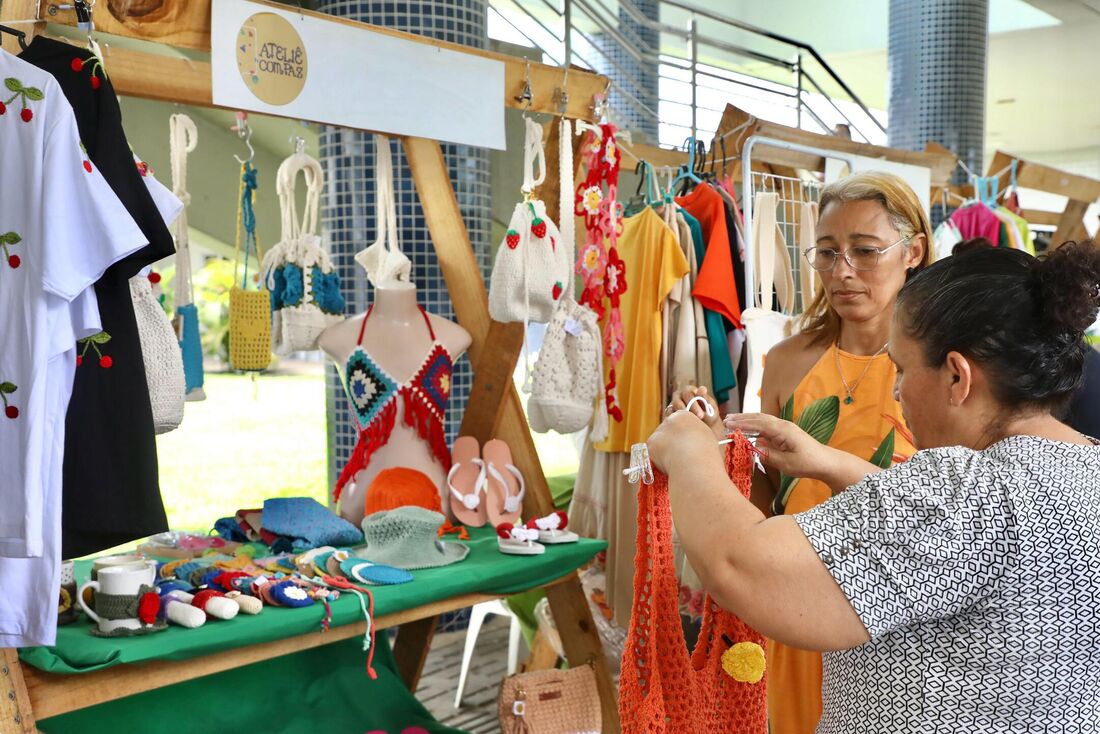 O Compaz Leda Alves, no Pina, será palco, nesta sexta-feira (29), da 2ª edição da Feira da Bença, a partir das 9h30. Inspirada na tradicional bênção de São Félix