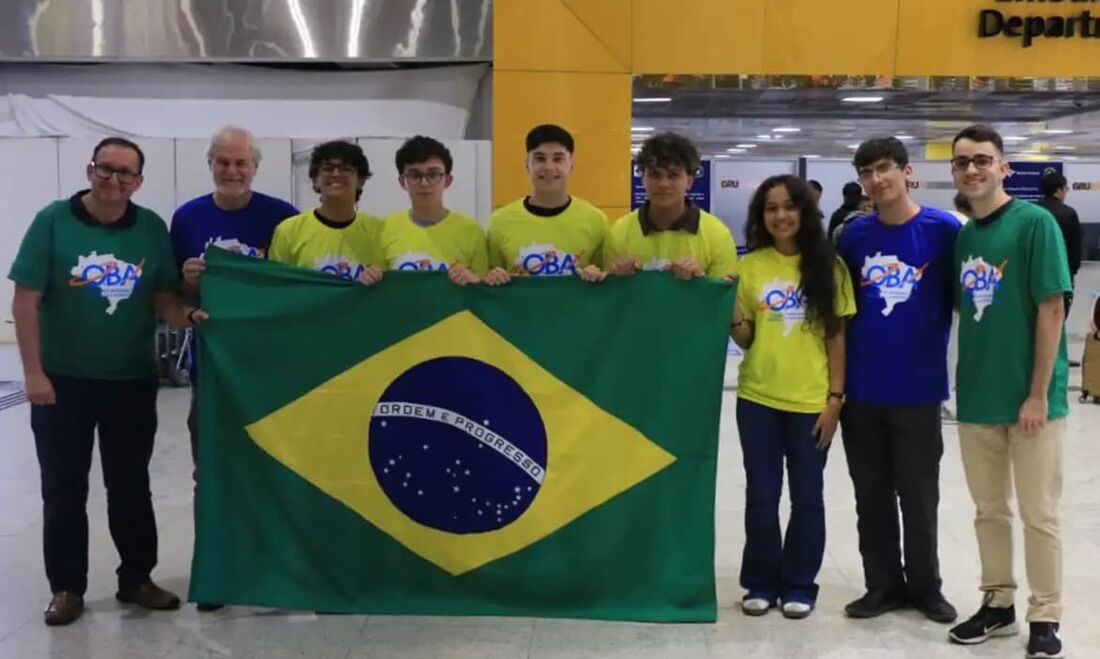 Estudantes brasileiros participam da olímpiada de astronomia.