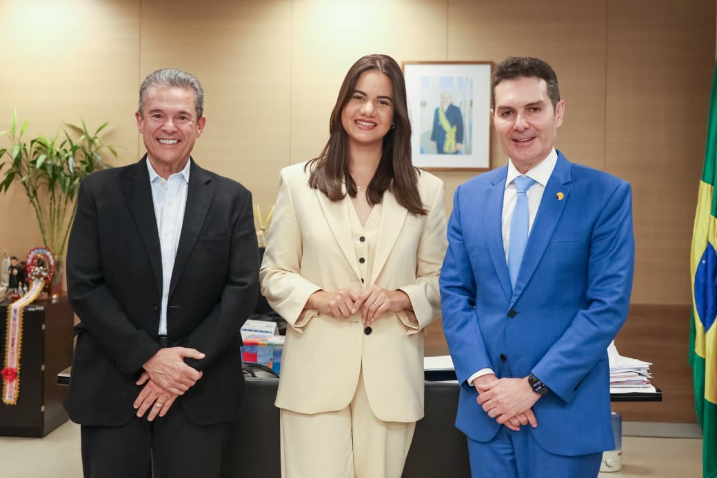 Mirella se reúne com ministros em Brasília