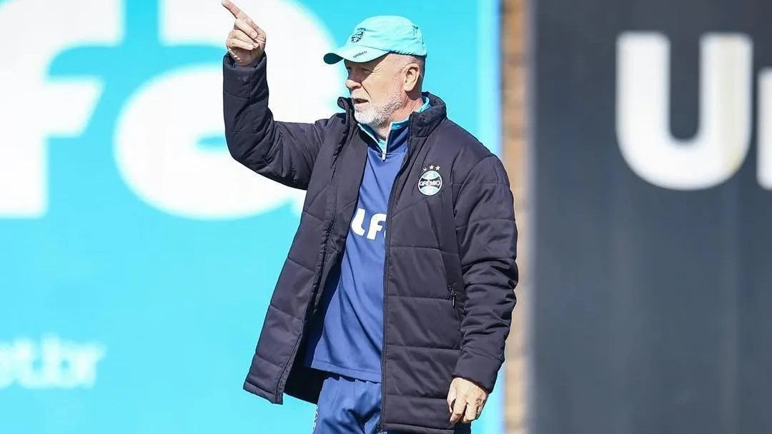 Mano Menezes encerrou mais um ciclo a frente do Grêmio
