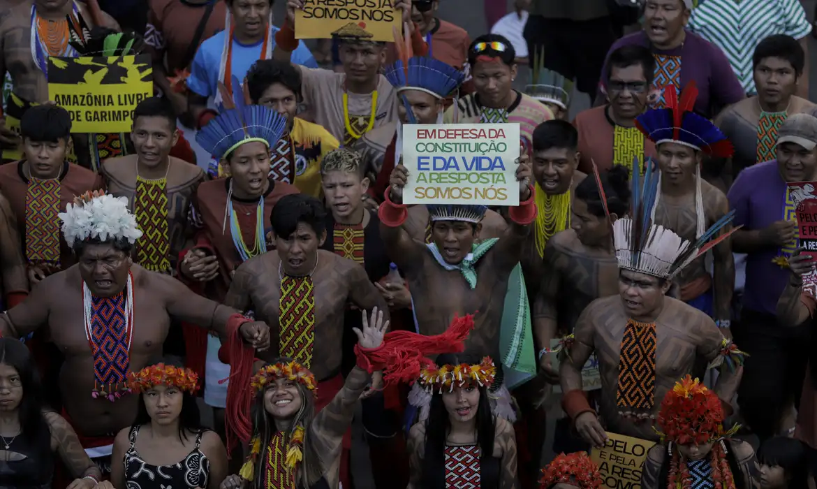 Apib e Coiab pedem arquivamento de propostas que ferem direitos