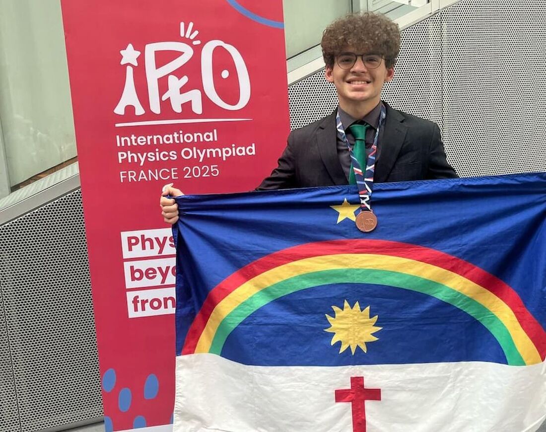 Eduardo é integrante da restrita seleção brasileira de Física, formada por apenas cinco estudantes de todo o país