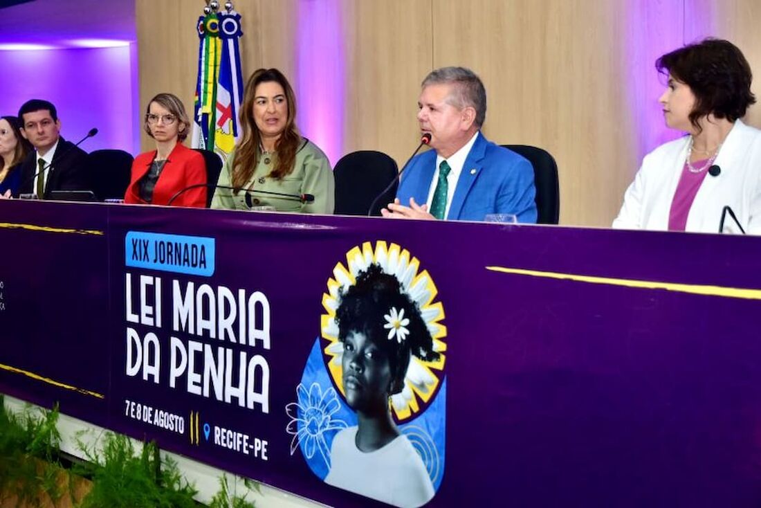 A Medida Protetiva de Urgência Eletrônica (MPU), do TJPE, passa a valer em todo o Estado