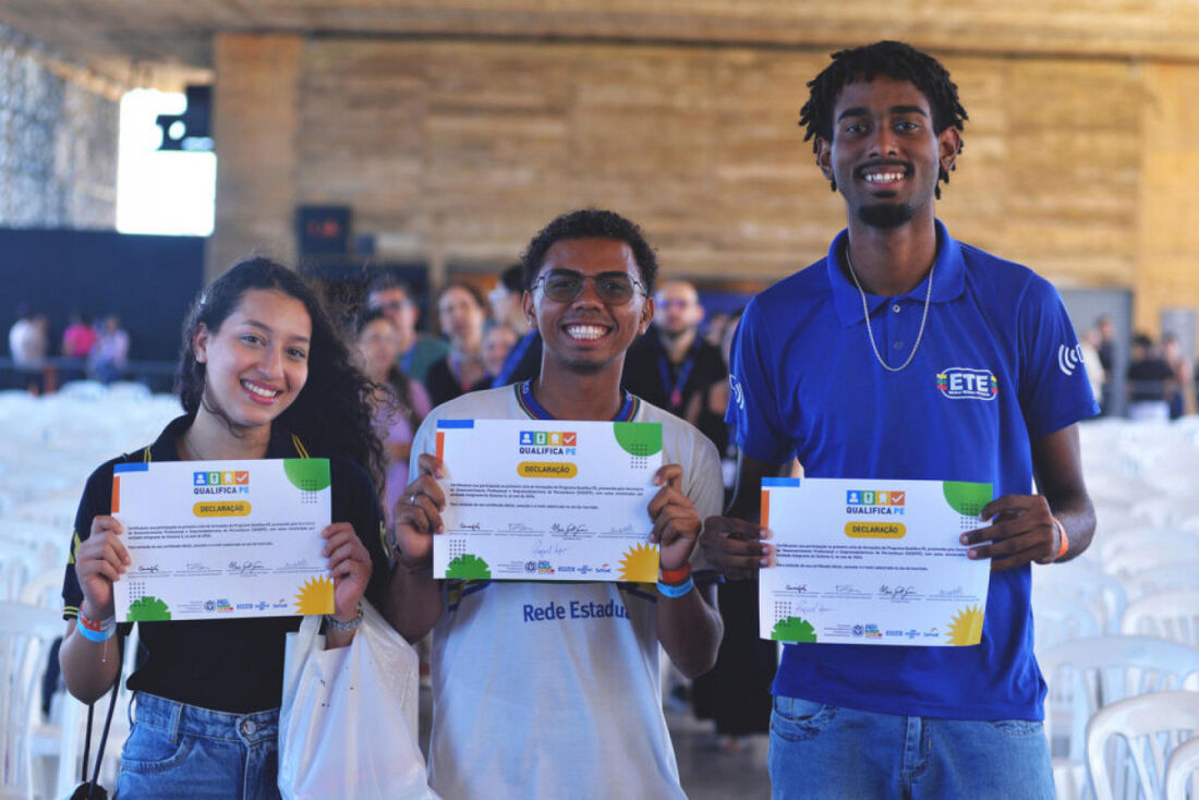 Alunos do programa Qualifica PE