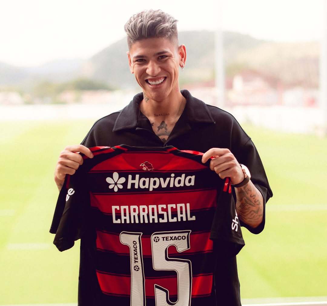 Carrascal chega para reforçar meio-campo do Flamengo