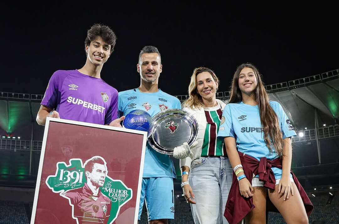 Fábio entrou para o livro dos recordes como o jogador com mais partidas na história