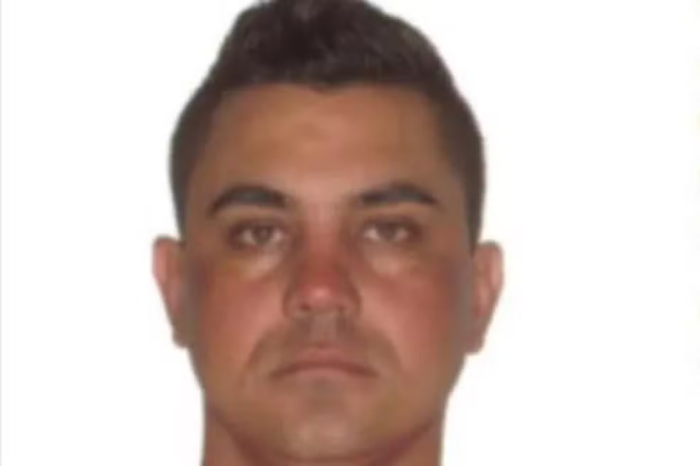 Criminoso teria reagido à abordagem e disparado contra os policiais