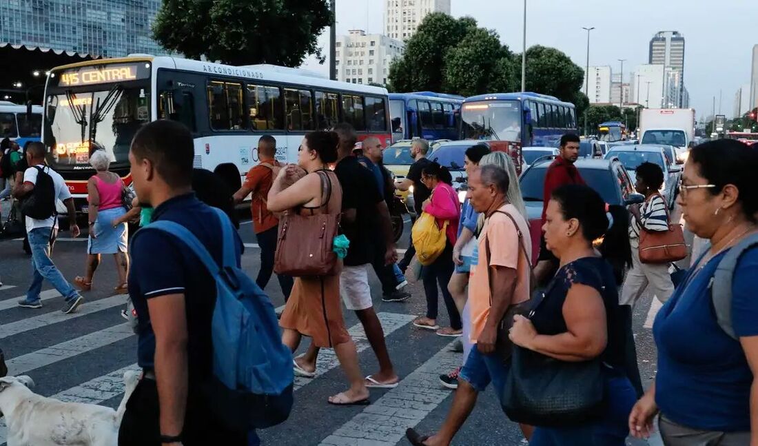 Análises divulgadas mostram que as desigualdades de raça/ cor, gênero e entre regiões brasileiras persistem no país