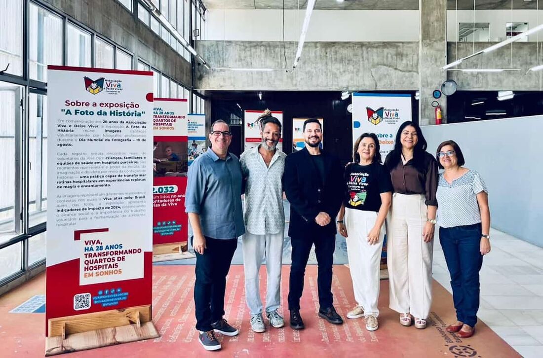 Exposição fotográfica afetiva celebra 28 anos de história e cuidado da Associação Viva e Deixe Viver