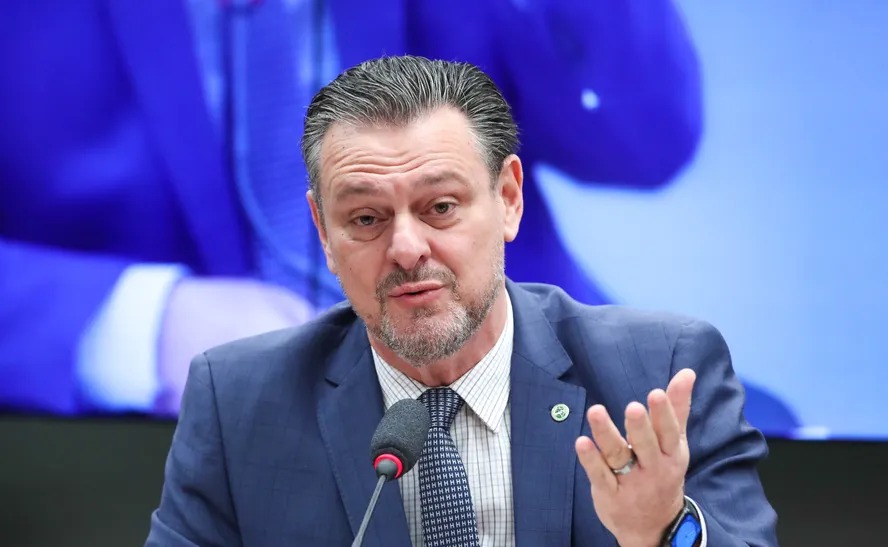 Ministro Carlos Favaro na CPI do MST 