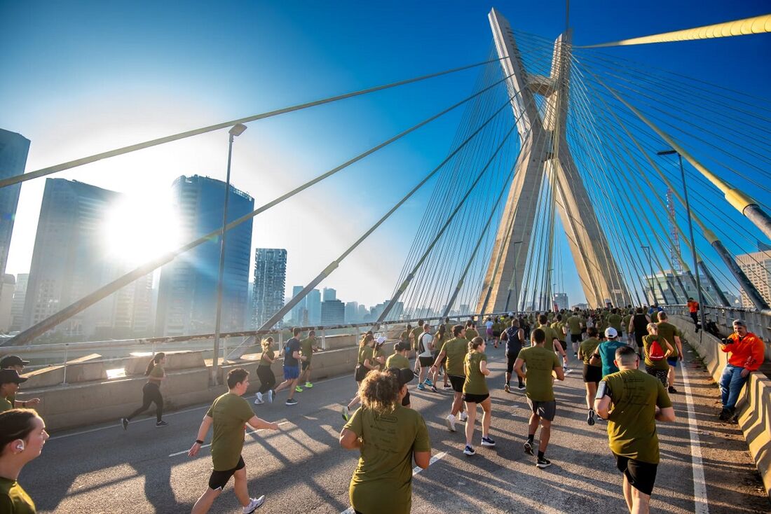 Santander Track&Field; Run Series