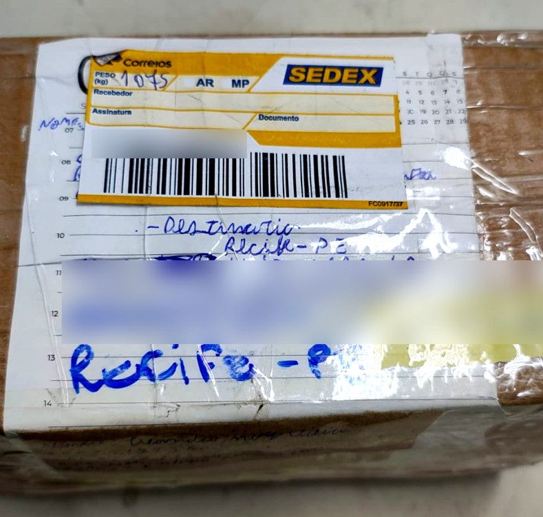 Foram apreendidos 955 gramas da droga